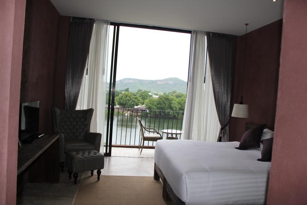 The Glory River Kwai Hotel Kanchanaburi Exterior foto